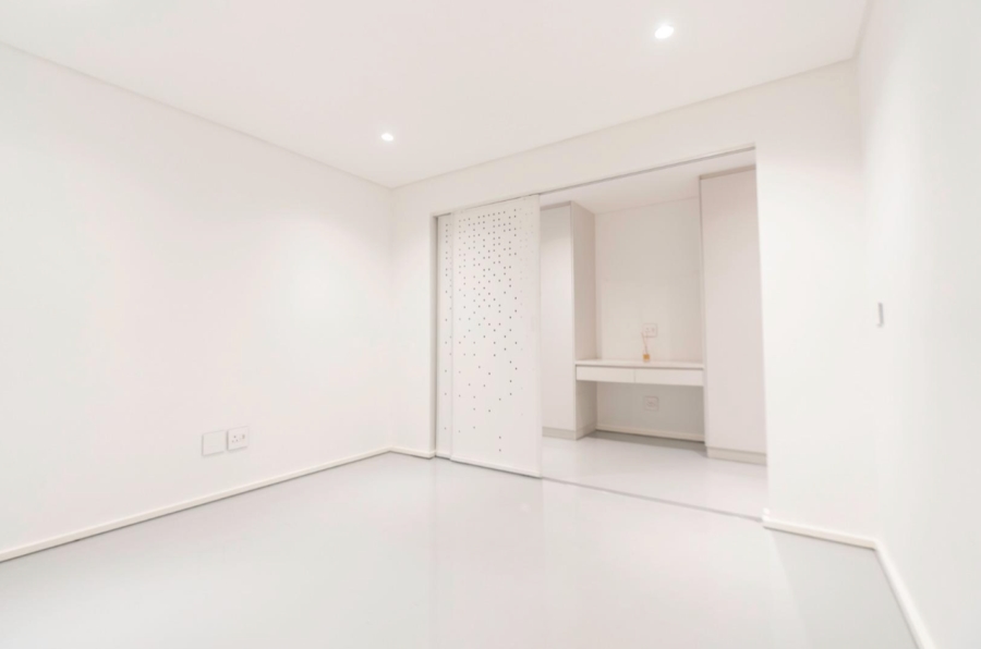 2 Bedroom Property for Sale in Woodstock Western Cape